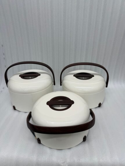 Three-piece insulated stainless steel hotpot set in 2L, 2.5L, and 3.5L capacities, featuring sleek designs in four different color options for food storage and serving.