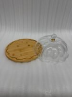 Elegant Round Cake Stand with Bamboo Base & Ribbed Acrylic Dome - Image 4