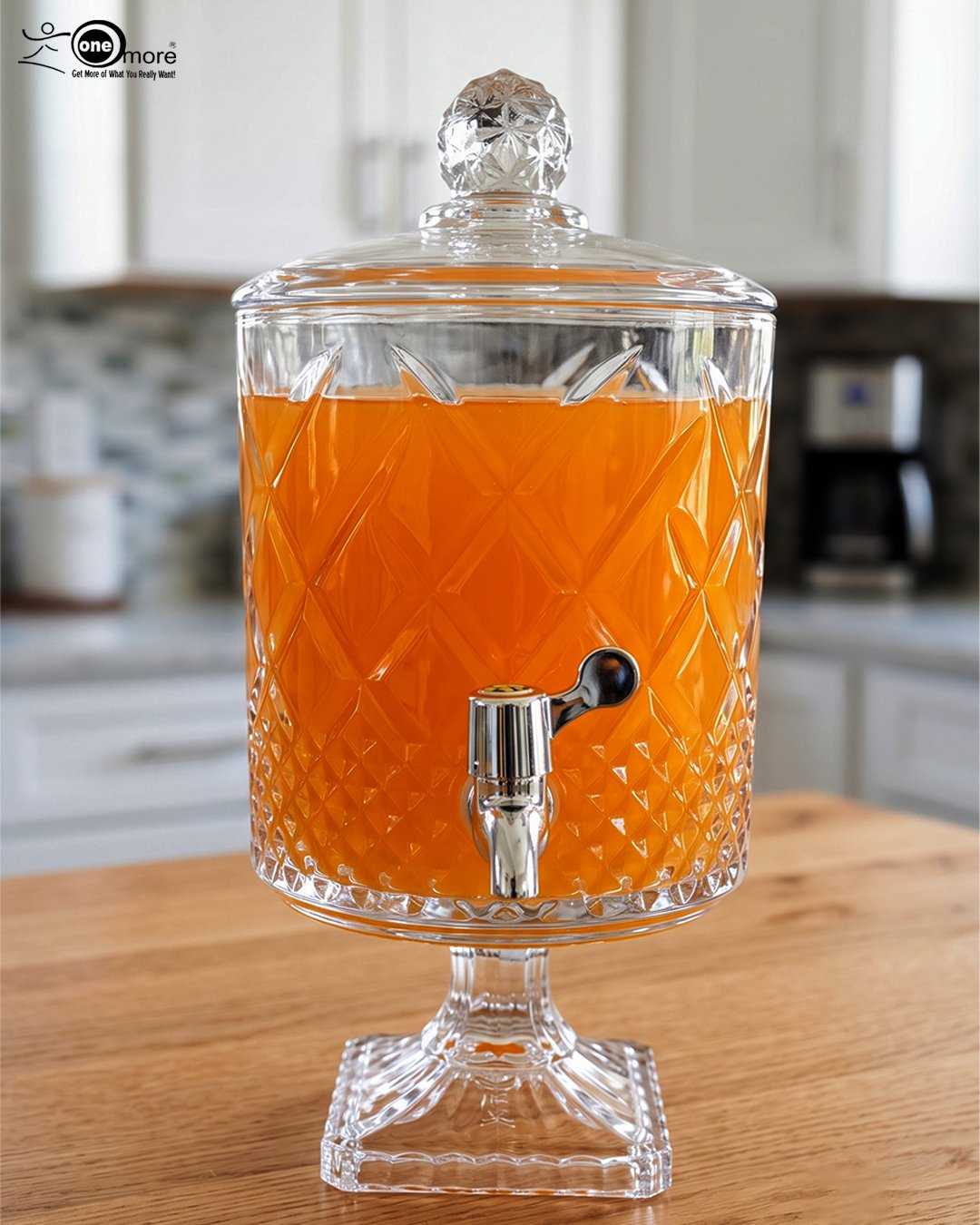 1 Elegant 4.5 liter glass beverage dispenser featuring a diamond-cut pattern and metal spigot on a table, as seen in 2.jpg.