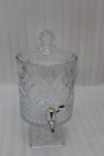 Elegant 4.5 liter glass beverage dispenser featuring a diamond-cut pattern and metal spigot on a table, as seen in 2.jpg.
