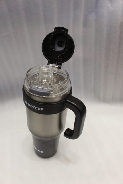 Pair of 1250ml HI-HOTCUP stainless steel insulated tumblers in black and brown gradient with handles and spout lids.